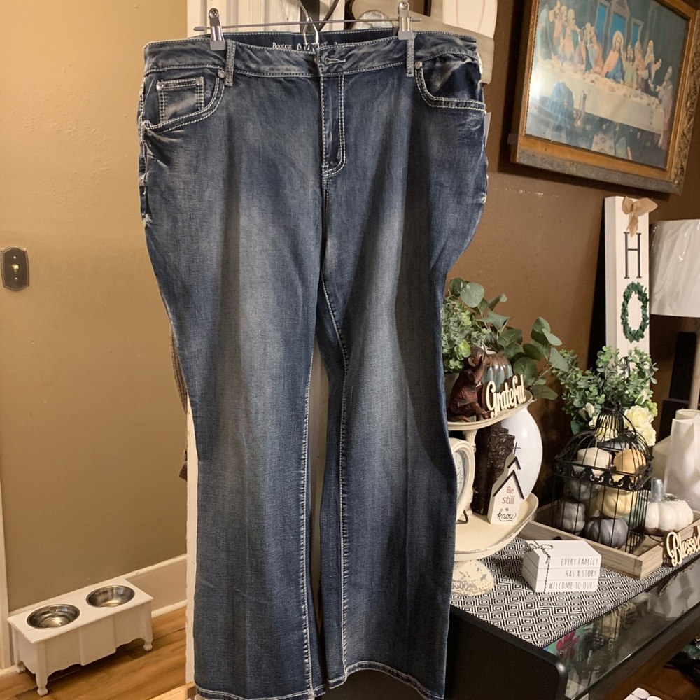 Boot leg jeans